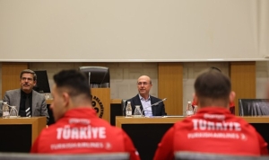 ozel-sporcular-futsal-milli-takimi-ziyaret-IHKuEqjr.jpg