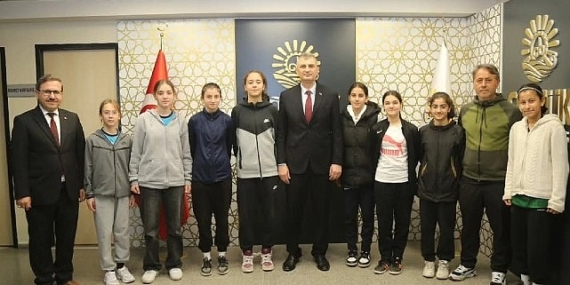 Şampiyonluk Kupası Gölcük’e Geldi