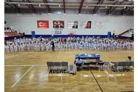 293-golcuk-belediyespor-taekwondo-sporcusu-kusak-atladi-WmRcWGN4.jpg