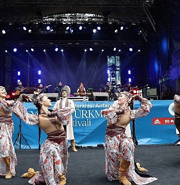 4-uluslararasi-antalya-yoruk-turkmen-festivalinde-ilk-gun-coskusu-OOWgaH1q.jpg