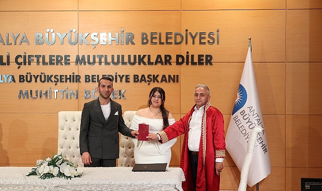 antalya-buyuksehir-belediyesi-nikah-salonunda-05052025-yogunlugu-lkgd7Gfz.jpg