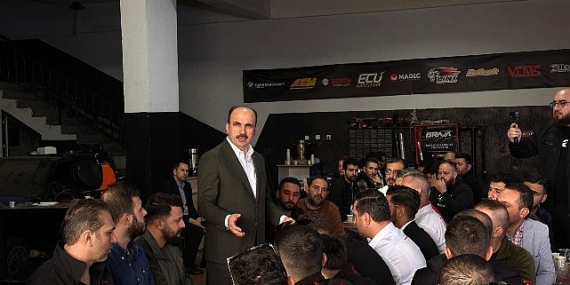Başkan Altay, Çalışan Gençlik Meclisi ile Otomobil ve Motor Spor Kulübü Üyeleriyle Buluştu