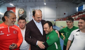 baskan-altay-engelleri-birlikte-asiyoruz-jElryFbt.jpg