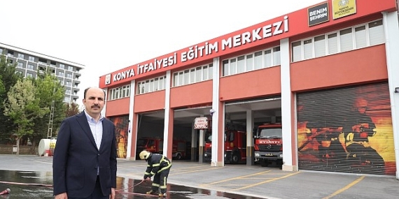 Başkan Altay “Gönüllü İtfaiyecilik” Eğitimi Alan Üniversite Öğrencileriyle Buluştu