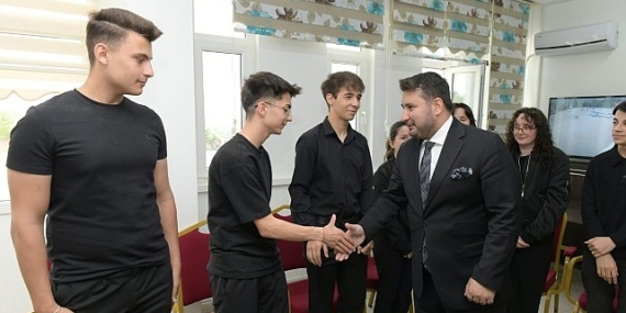 Başkan Çırpanoğlu’ndan Türkiye Birincilerine Tebrik Ziyareti