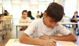 baskan-filiz-ceritoglu-sengel-her-zaman-genclerimizin-yanindayiz-pUE6iav6.jpg