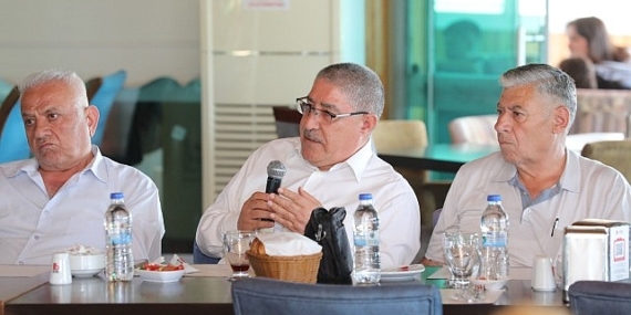 Başkan Önal, muhtarlarla buluştu – “Daha güzel bir Bayraklı için çalışıyoruz”