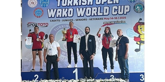 Bayraklılı sporcu dünya şampiyonu oldu