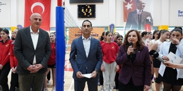 beylikduzu-belediyesi-voleybol-turnuvasi-basladi-dS3fOvSF.jpg