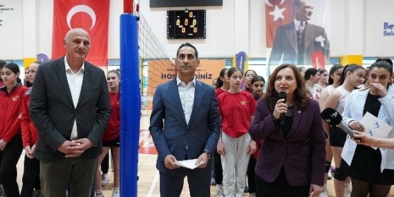 Beylikdüzü Belediyesi Voleybol Turnuvası başladı