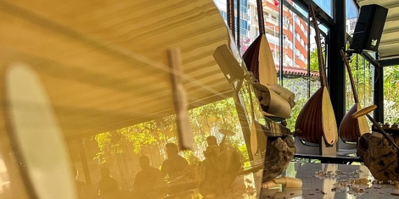 Bornova’da Çalgı Yapım Çalıştayı büyük ilgi gördü