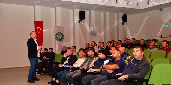 Büyükşehir Çalışanlarına Vektörlerle Mücadele Eğitimi