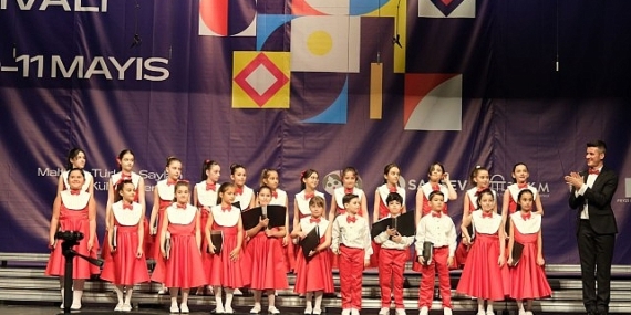 Büyükşehir Çocuk Korosu gururlandırdı