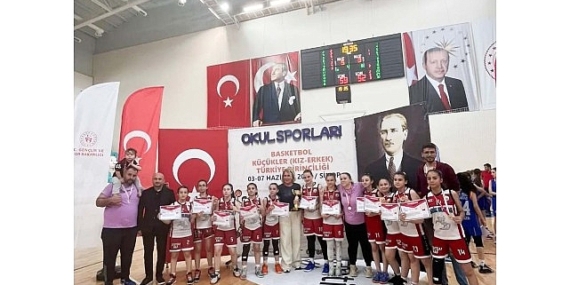 Canik Belediyespor’dan Çifte Türkiye Şampiyonluğu