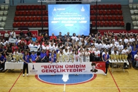 celal-atik-spor-salonunda-genclik-bulusmasi-cX2IqmRn.jpg