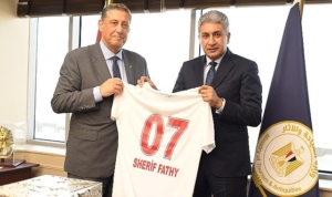corendon-airlines-yonetim-kurulu-baskani-yildiray-karaer-misirin-turizm-ve-sivil-havacilik-bakanlari-ile-ZGnyXqAz.jpg