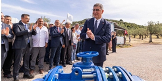 Dikili’de toprak suyla buluştu, üretici bayram sevinci yaşadı