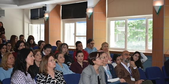 EÜ Eczacılık Fakültesinde Ufuk Avrupa Projesi Bilgilendirme Toplantısı yapıldı