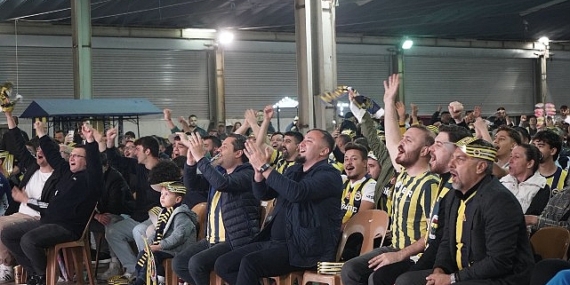 Fenerbahçe’nin Avrupa zaferi dev ekranda izlendi
