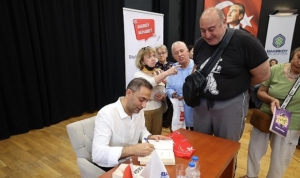 gazeteci-murat-agirel-bakirkoylulerle-bulustu-bugunun-turkiyesinde-gazeteci-olmak-BMK7TqZY.jpg