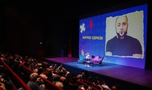 hayko-cepkin-benim-en-cok-hatirlamak-istedigim-halim-canli-performansim-O1e2FSj1.jpg