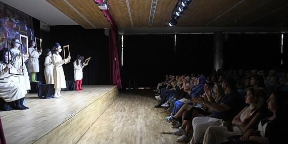 ‘Hiç Kimsenin Hikayesi’ oyunu Osmangazi’de sahnelendi
