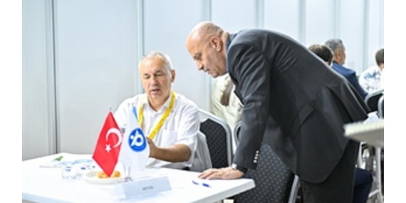 İzmir, temiz enerji alanında uluslararası buluşmalara ev sahipliği yaptı