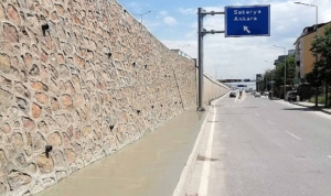 kartepe-istasyon-mahallesinde-yaya-kaldirimi-tamam-7piqBlHb.jpg