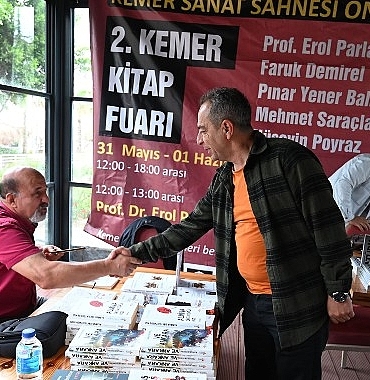 kemer-kitap-fuari-basladi-TXpXphpf.jpg
