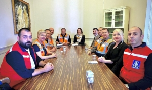 konakta-afetlere-karsi-guclu-is-birligi-TVGm1hqh.jpg