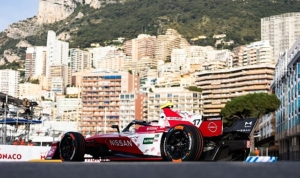 nissan-formula-e-takimi-monakoya-damga-vurdu-QVs9XWJF.jpg