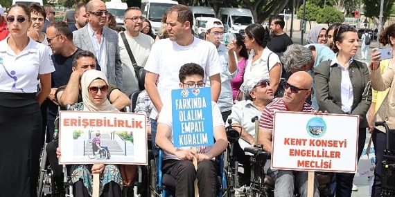 Özel bireylerden çok özel gösteri