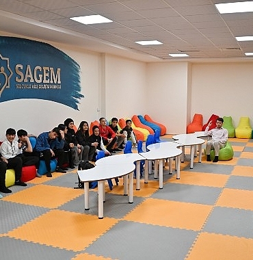 sagemden-ebeveynlere-sinav-kaygisi-semineri-7YcUcm6C.jpg