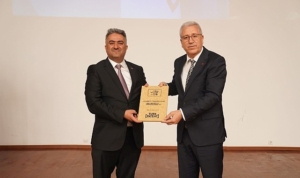 turk-patent-ve-marka-kurumu-baskani-prof-dr-m-zeki-durak-ege-universitesine-konuk-qId4B1tv.jpg