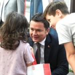 baskan-aydin-kemercesme-mahalle-sakinleriyle-kahvaltida-bulustu-eM958cBI.jpg