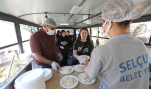 baskan-sengelden-ogrencilere-yeni-mujde-3-kent-lokantasi-ogrenci-otobusu-yolda-3g6jeMKr.jpg