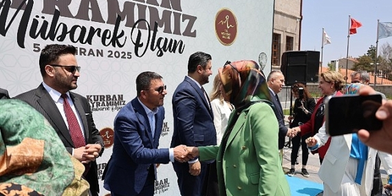 Belediye Başkanı Rasim Arı, Bayramlaşma Törenine Katıldı