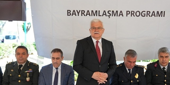 Burhaniye’de Bayramlaşma Töreni Yapıldı