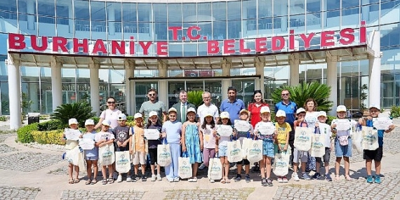 Burhaniye’de çevreye duyarlı öğrenciler ödüllendirildi