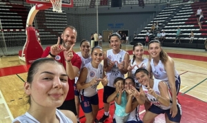 buyuksehir-basketbol-yerel-ligi-buyuk-kadinlar-da-sampiyon-oldu-C4atneUA.jpg