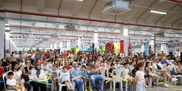 cocuklara-baskan-cercioglundan-tatil-hediyesi-karne-senligi-coskuyla-tamamlandi-Da6PhJdu.jpg