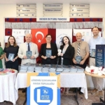 dokuz-eylul-universitesinde-losemiyi-atlatan-cocuklarin-losemili-kardeslerine-yazdiklari-armagan-kitabin-tanitim-etkinligi-duzenlendi-NOIwXWGS.jpg