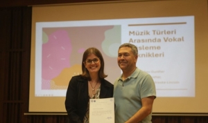 ege-universitesinde-vokal-susleme-teknikleri-workshopu-vsXTj8Rr.jpg
