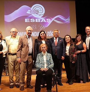 esbas-kuruculara-saygi-ve-minnetle-35-yilini-kutladi-YyrYLyAj.jpg