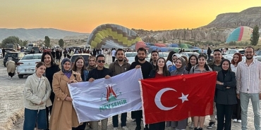 finallerin-bitimiyle-universite-ogrencilerine-balon-seyri-etkinligi-KbqtAFQT.jpg