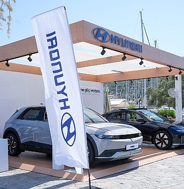 hyundai-yazin-enerjisini-ege-sahillerine-tasiyor-sPyXWnm8.jpg