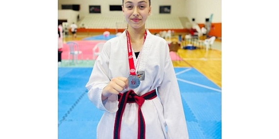 İzmir Taekwondo Müsabakalarında Aliağa’dan 20 Madalya Sevinci
