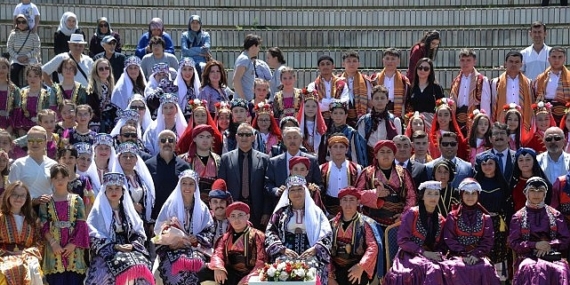 Kahramankazan’da Halk Oyunları Şöleni Coşkusu