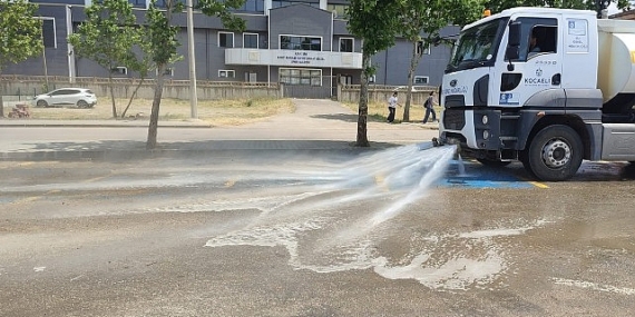 Kandıra Belediyesi Bayram Mesaisinde Rekor Temizlik Çalışması Gerçekleştirdi