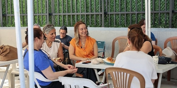 ​Konak Belediyesi hafta sonu öğrenciler için mesai yaptı